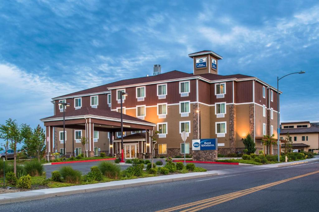 Best Western Kennewick Tri-Cities Center image