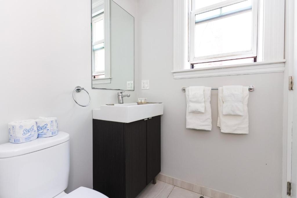 A Stylish Stay w/ a Queen Bed, Heated Floors.. #36 photo 3