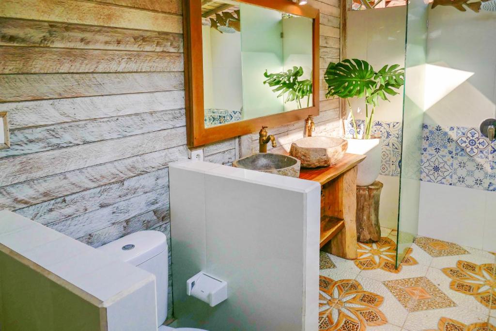 Lembo Lagoon Bungalows - Tap to explore photos