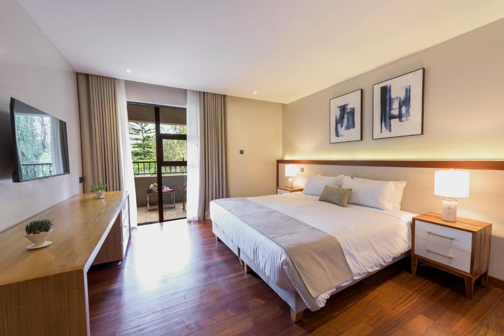 Deerpark Luxury Stays - Tap to explore photos
