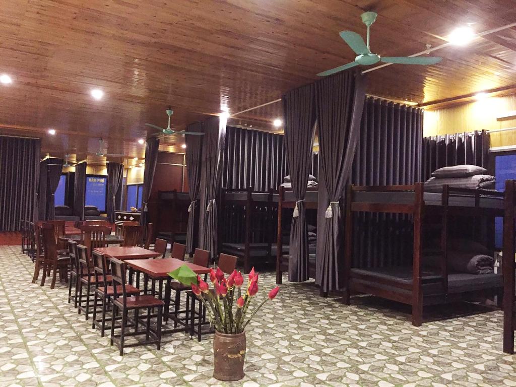 Scenic Views Farmstay And Hostel Sapa