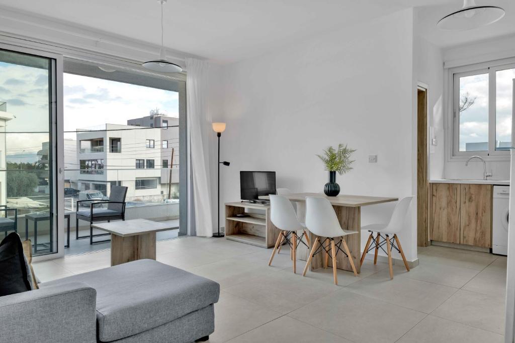 Phaedrus Living: Eolus Residences Artemis photo 3