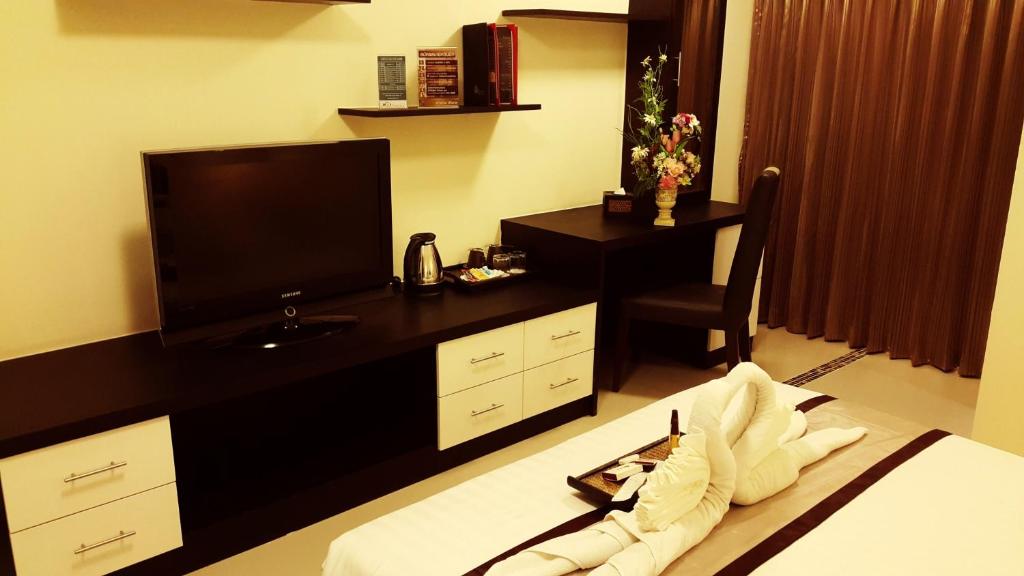Двухместный (Небольшой двухместный номер с 1 кроватью), Отель Leelawadee Modern Resort Huaykwang