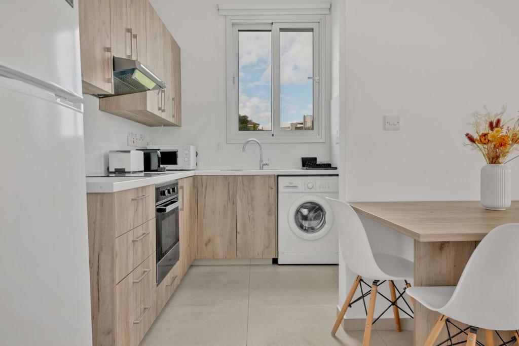 Phaedrus Living: Eolus Residences Hera photo 4