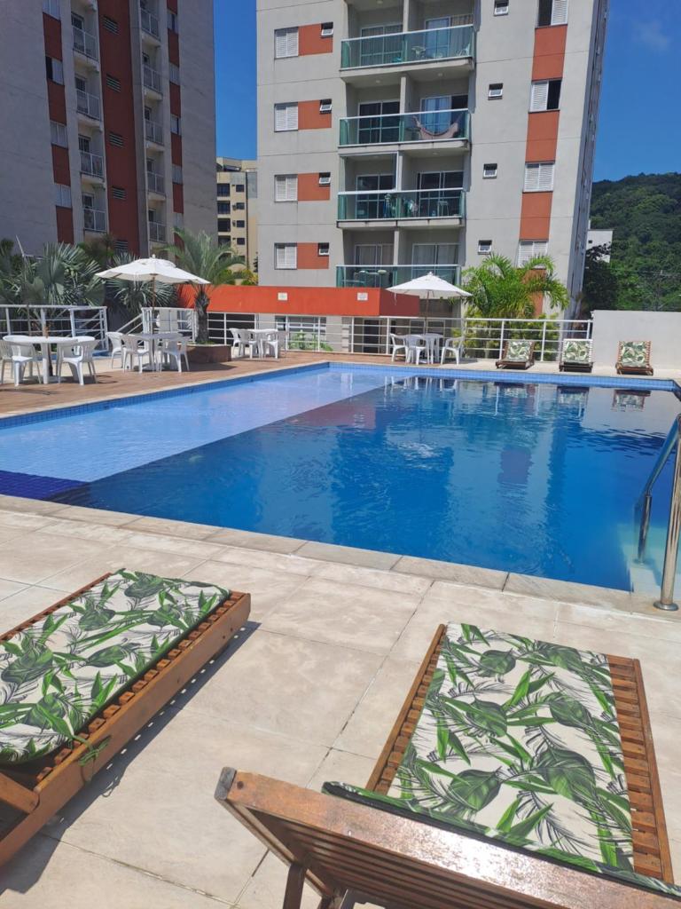 Guarujá Enseada Lazer completo 650mts praia
