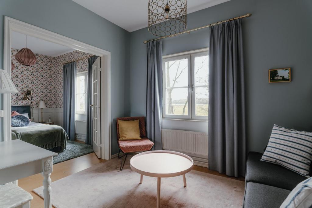 Haga Slott photo 1