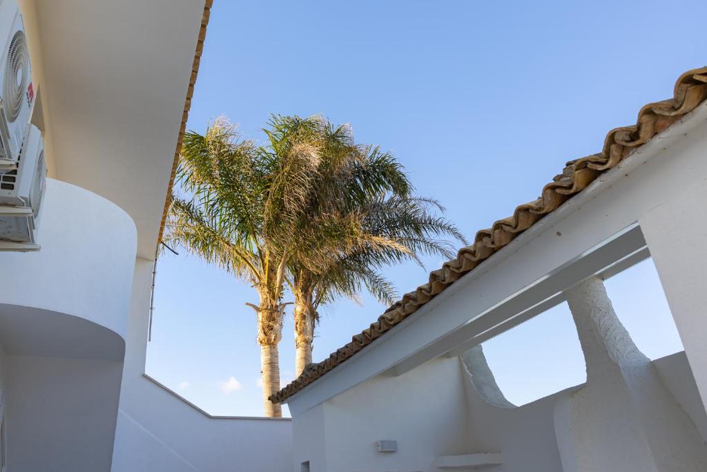 Villa Al Mare Guest House - Tap to explore photos