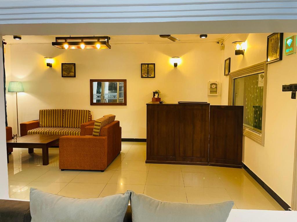 VIP Hotel And Villa
