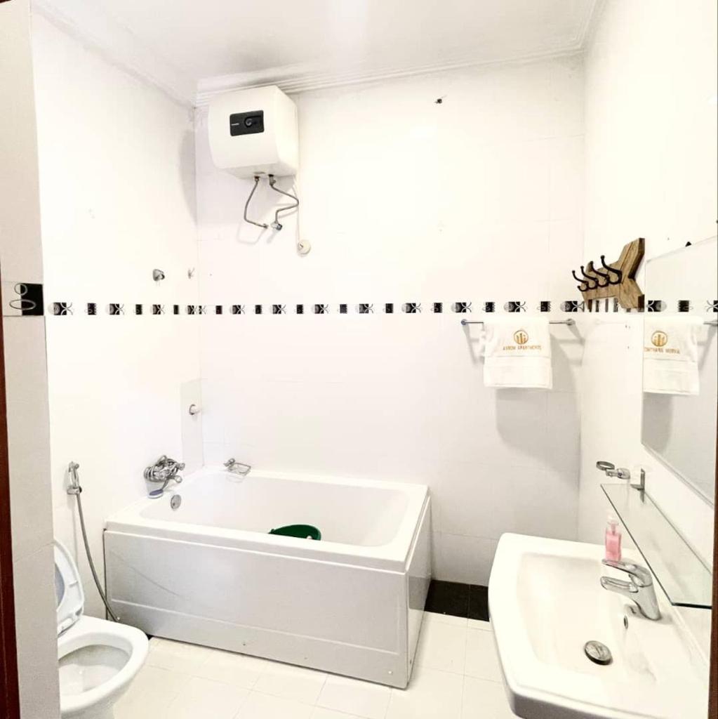 Avrum Homes photo 4