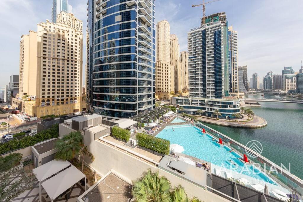 Exclusive Newly Renovated 1BR full Marina views photo 3