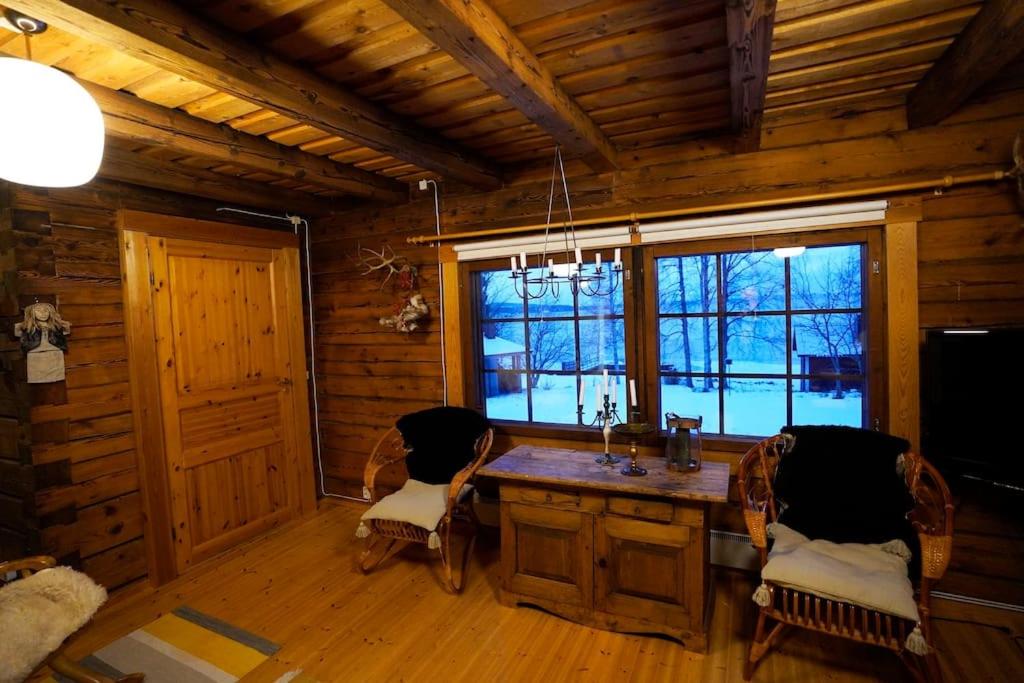 Lakeside Rustic Luxury photo 3