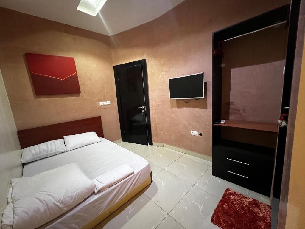 House 17 photo 1