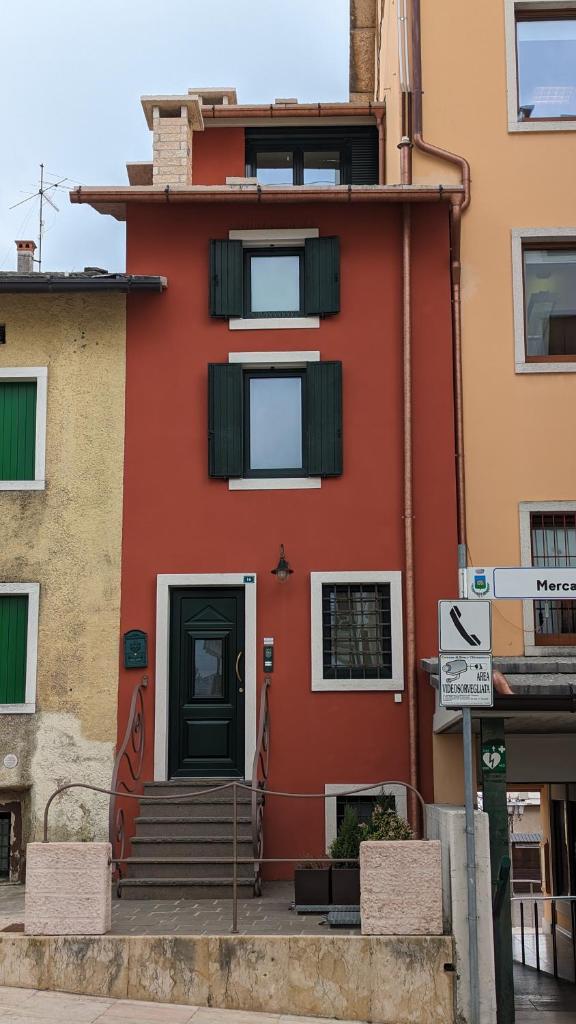 House of truelove/mountain pearl/45 to Verona, Verona