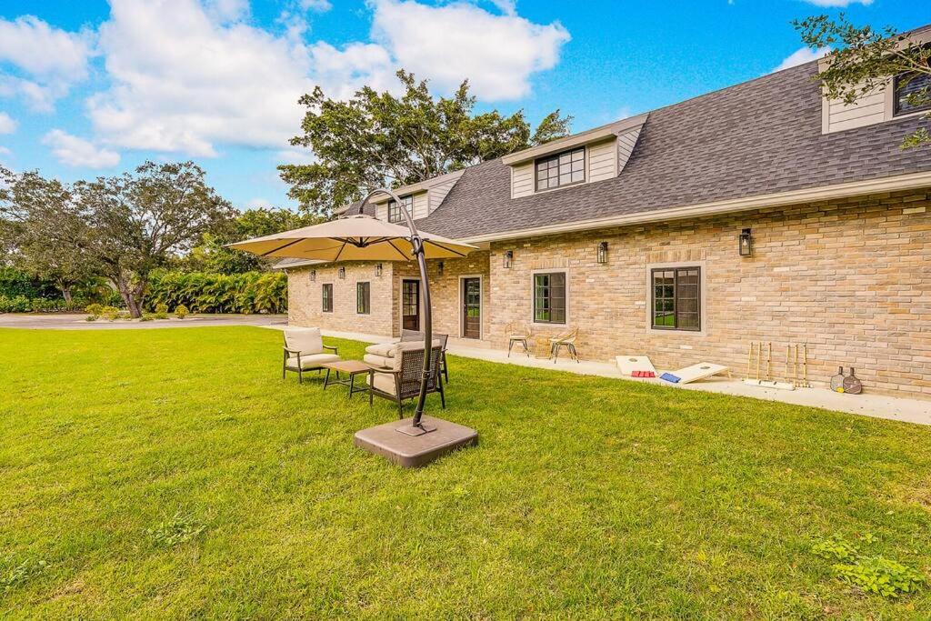Luxury Beach Barn Farmhouse photo 4