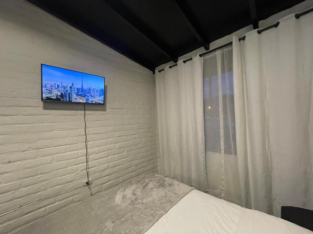 Premium Holiday Cabin - spectacular Tungurahua volcano view photo 1