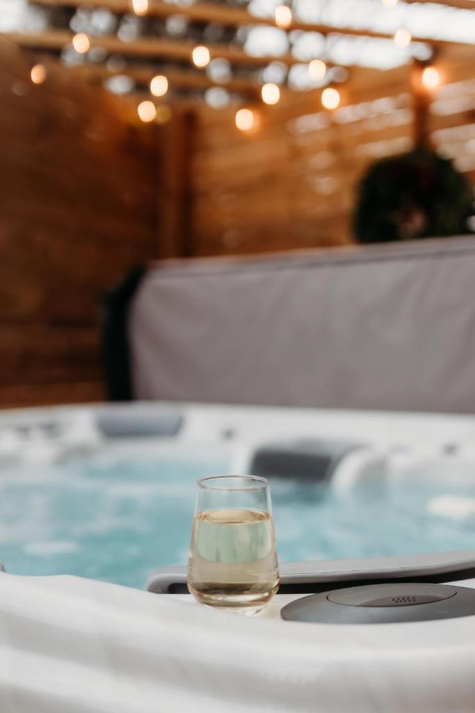 Lakeview Luxury Farmhouse Retreat - Hot Tub - Games Room photo 3