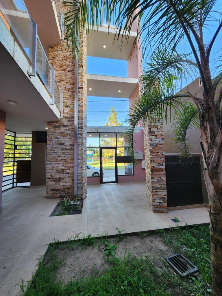 Real .Departamento photo 2