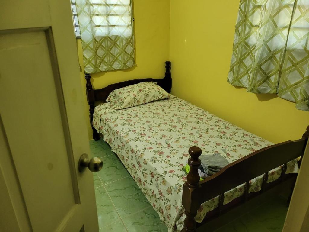 Tim's & Mag's Home Stay photo 3
