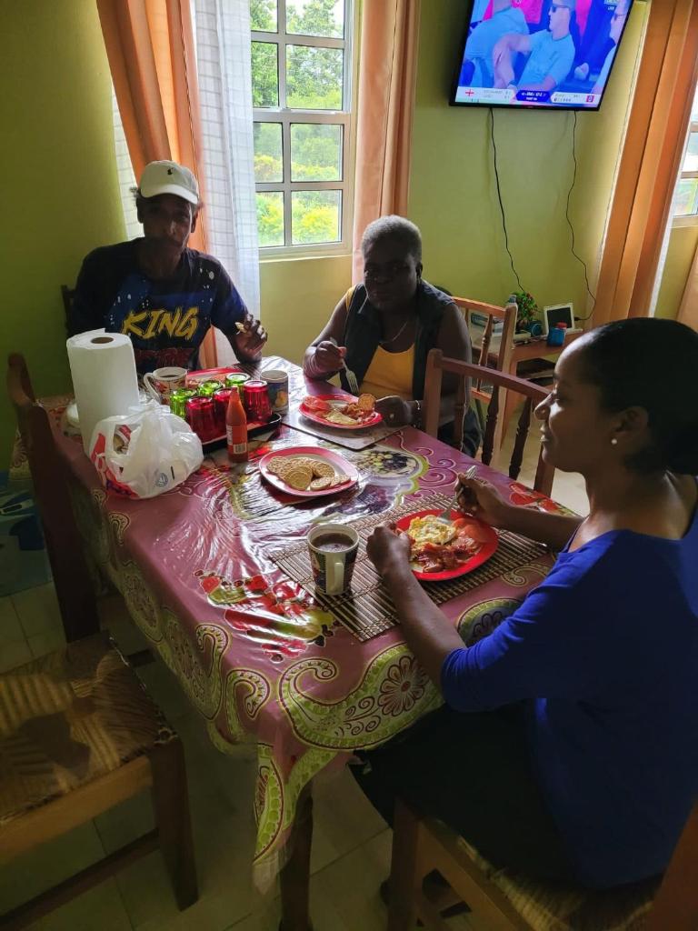 Tim's & Mag's Home Stay photo 4
