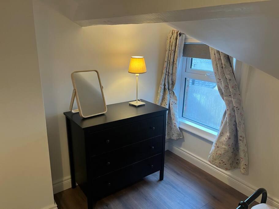 Charming Victorian Terrace, South Belfast - Tap to explore photos