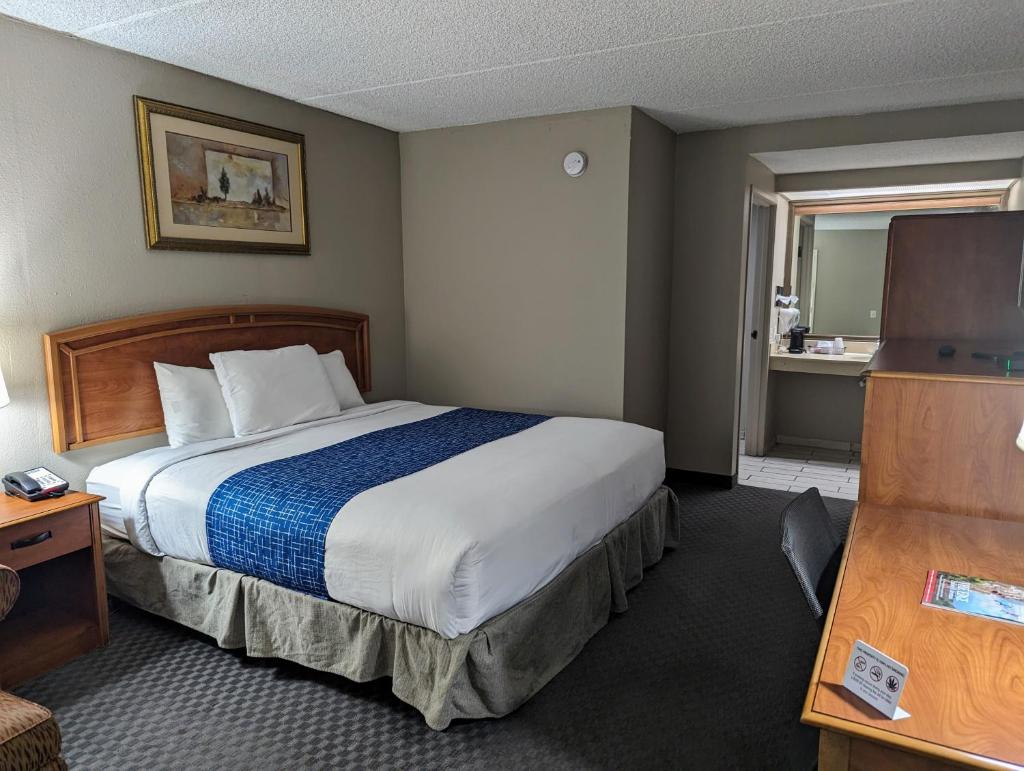 Travelodge by Wyndham Pueblo photo 4