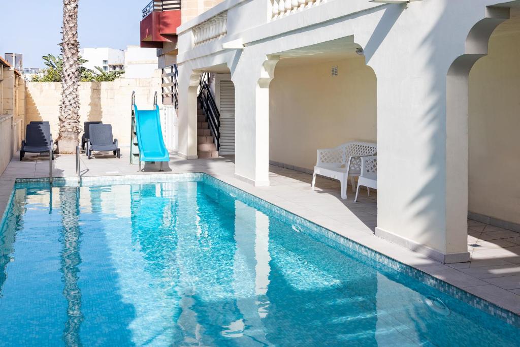 Villa in St Julian's with Private Pool photo 3