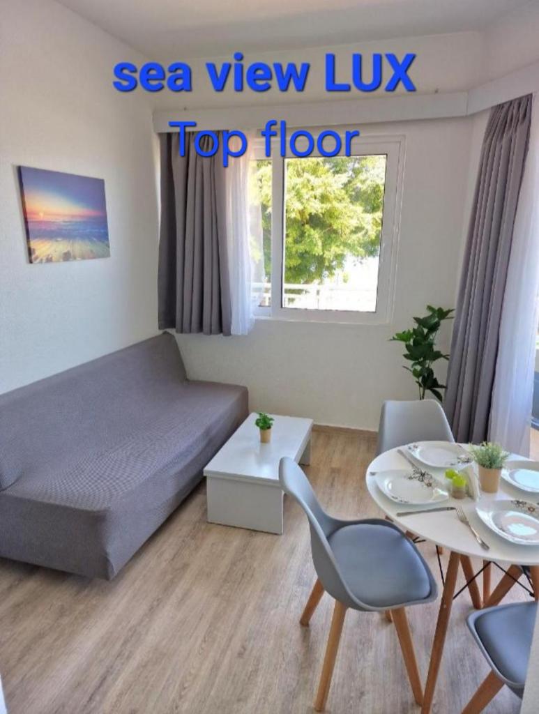 BLUE EYES APARTMENTS photo 3