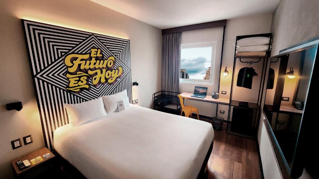 ibis styles Lima San Isidro photo 2