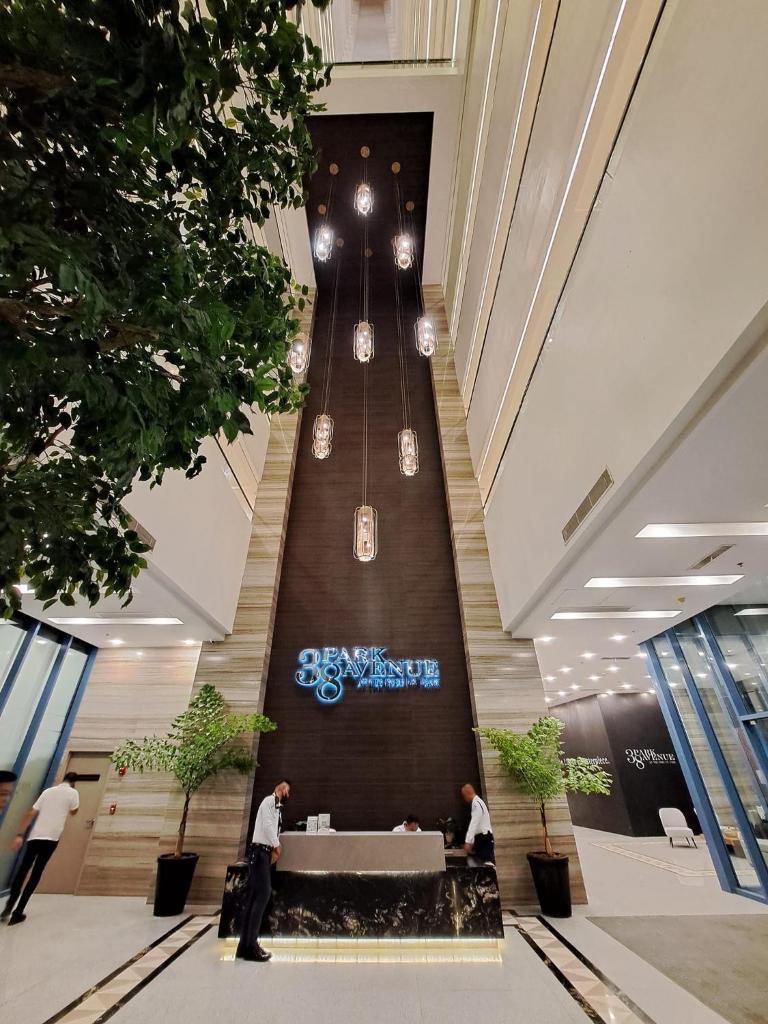 38 Park Avenue Condominium photo 2