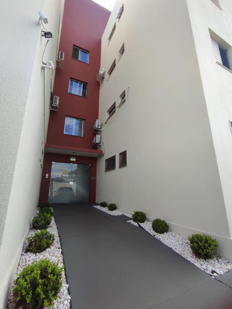 Apartamento inteiro no Alto Umuarama, próximo ao Aeroporto, Medicina e Granja Marileusa. photo 2