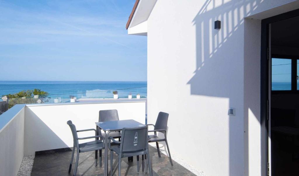 AG Casa Arnados 1ª linea de playa Razo con jardín photo 1