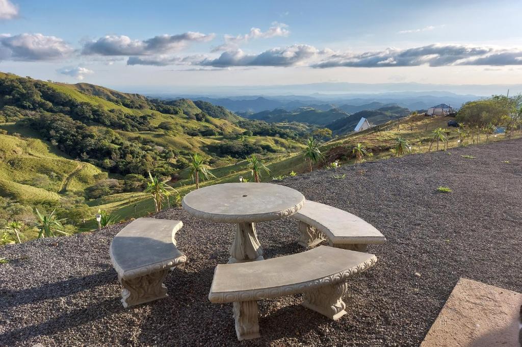 Apartamentito moderno con vista en Monteverde