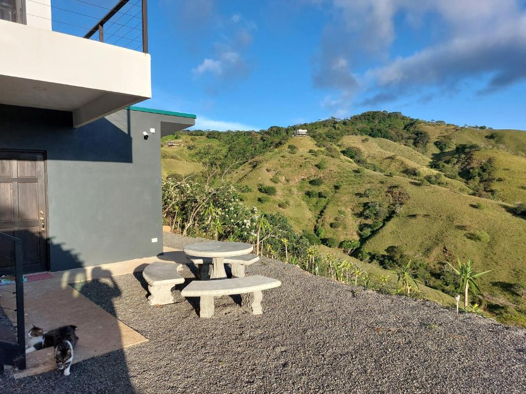Apartamentito moderno con vista en Monteverde photo 1