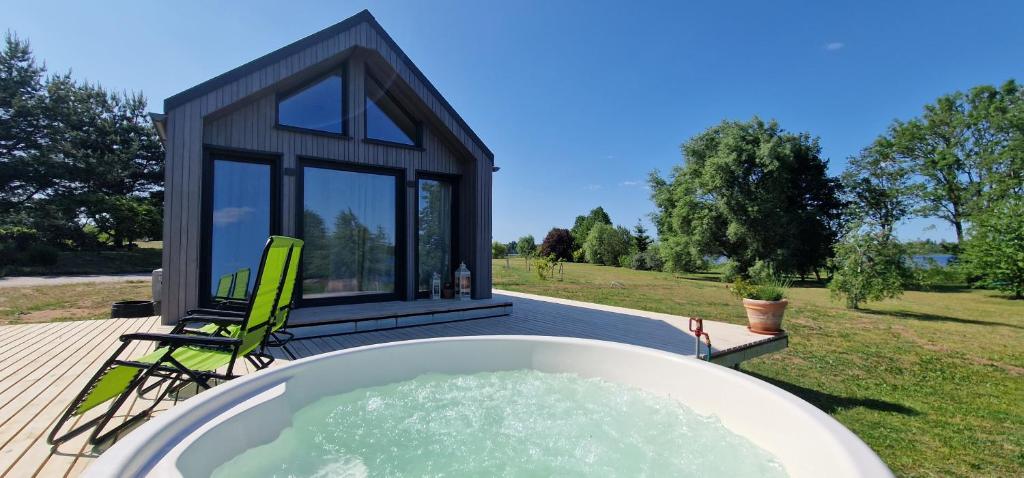The Sound of Silence - romantic tiny house near Riga photo 1