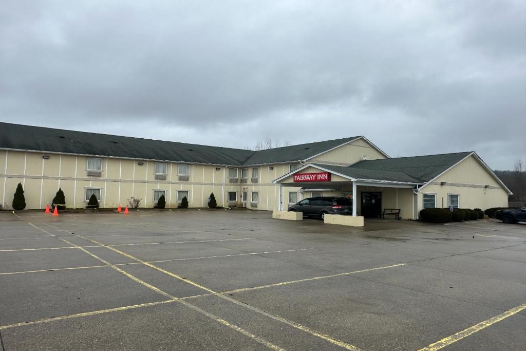 Fairway Inn Florence image
