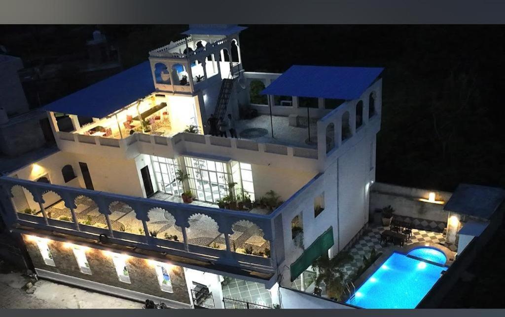 Emperor resort by ghumo udaipur photo 3