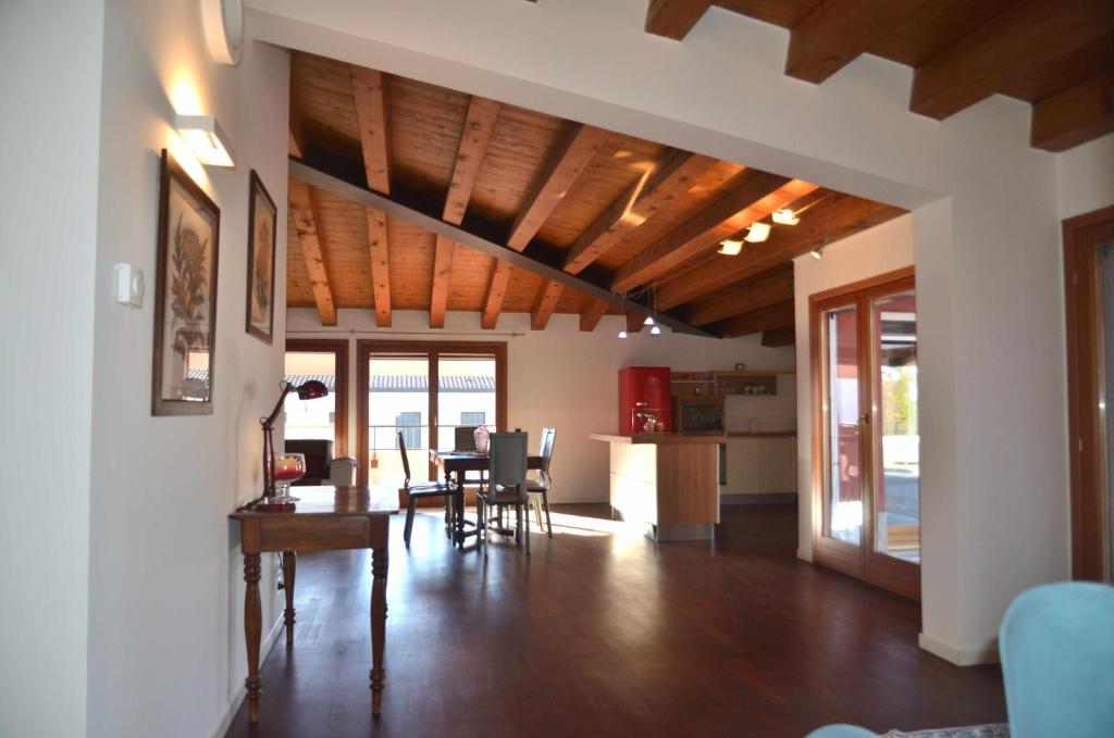 Due Torri Terrace apt photo 4