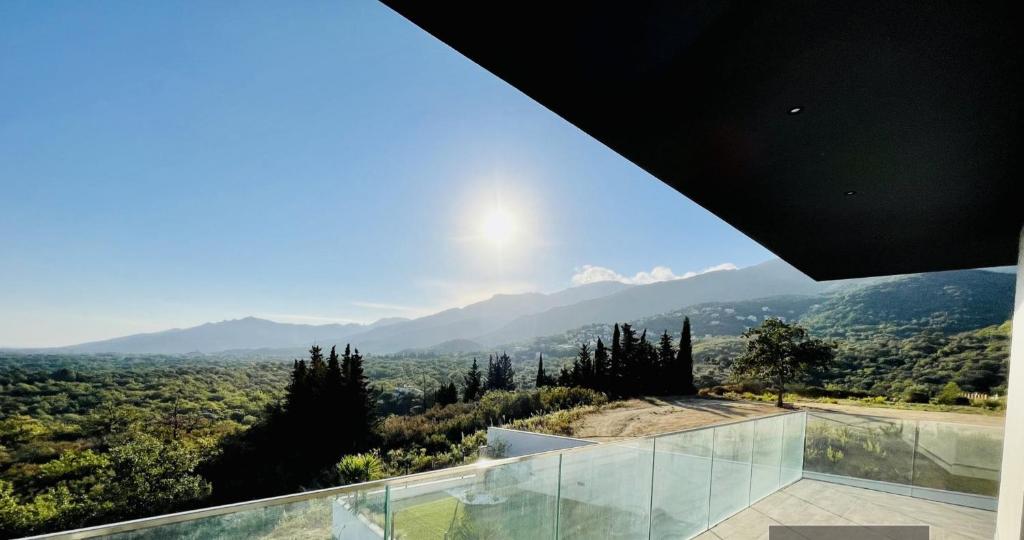 Chambre de luxe, spa, piscine, entre mer et montagne photo 2