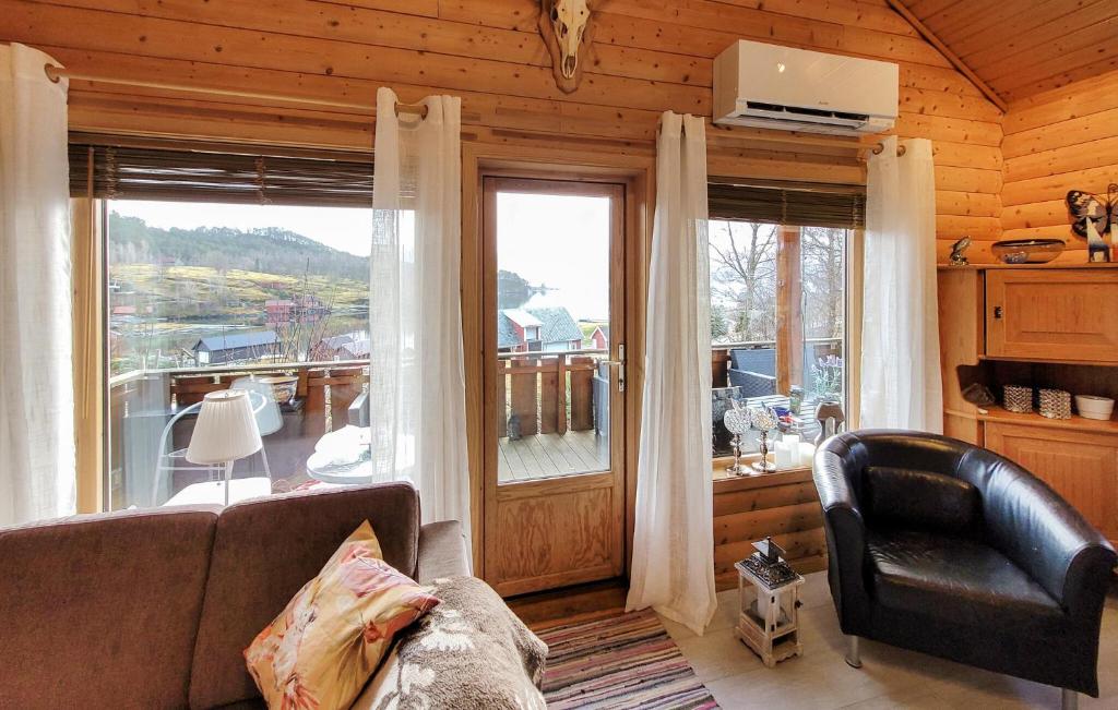 Gorgeous Home In Vikedal With Kitchen photo 2