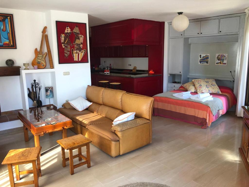 Loft acogedor con terraza y parking en el centro photo 3