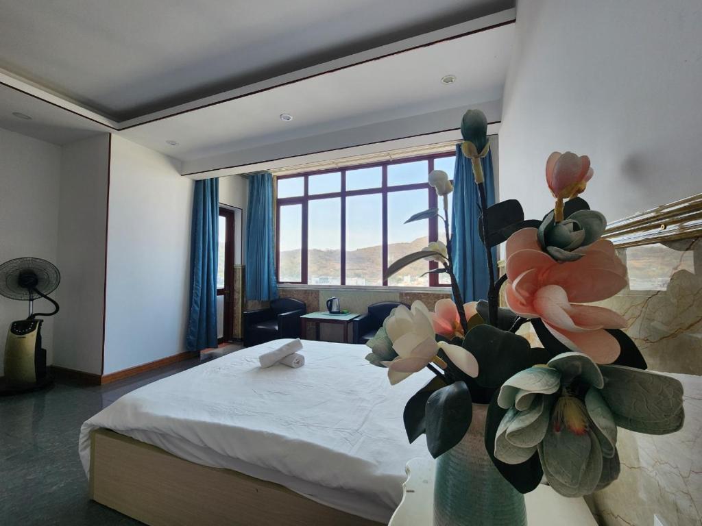 SƠN THỊNH hotel-hosted by THỦY.0 chín ba tám một hai bốn bảy tám không