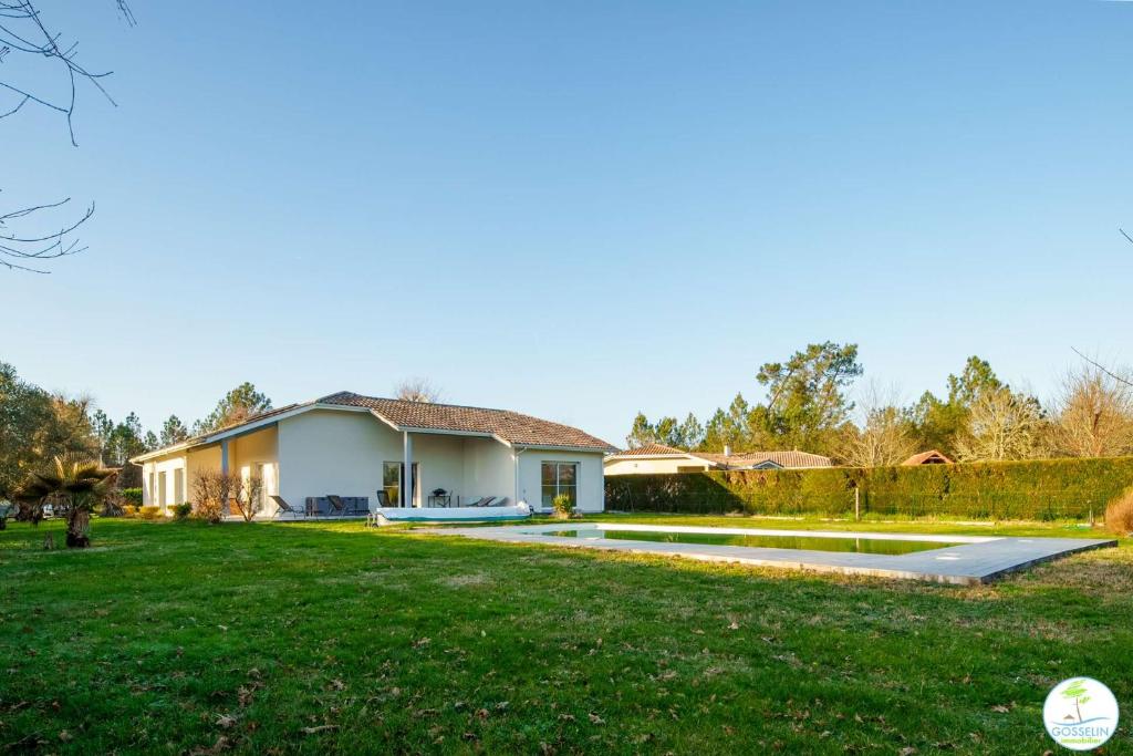 Magnifique Villa pour 10 personnes à Parentis en Born photo 3