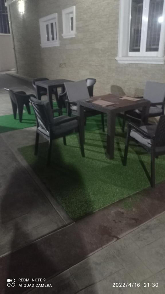 Tugo Apartment +2348099084666 photo 2