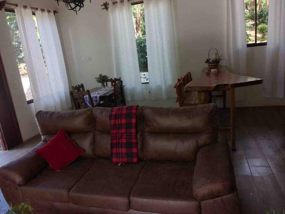 Swiss Chalet style cottage photo 4