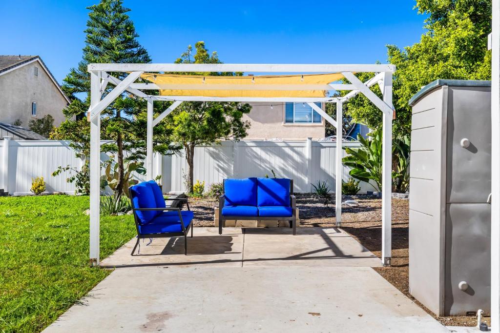 Olivia Oasis photo 1