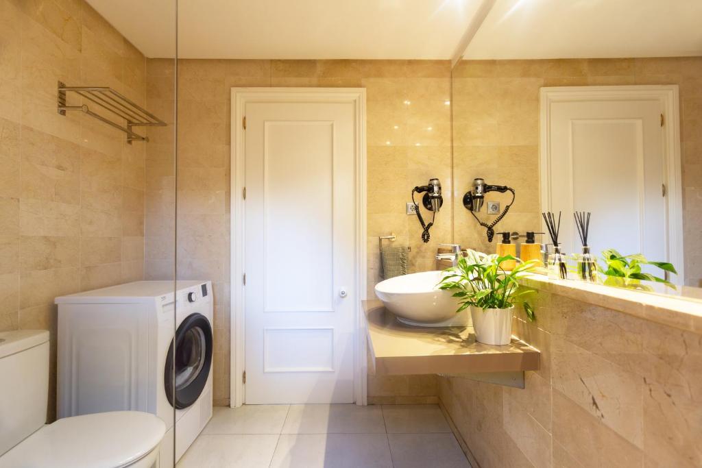 Ideal apartment in Marbella, Near Nikki Beach - Tap to explore photos