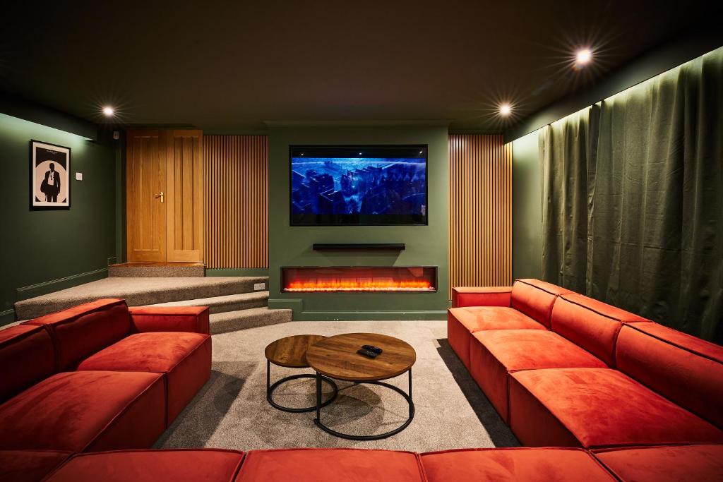 The Old Stables - Hot Tub, Sauna and Cinema photo 1