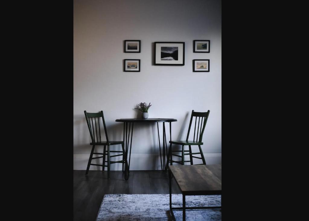 One Bedroom Apartment Steps to Waterfront/Downtown Barrie photo 2