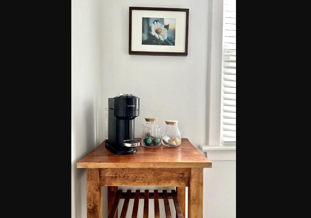 One Bedroom Apartment Steps to Waterfront/Downtown Barrie photo 3