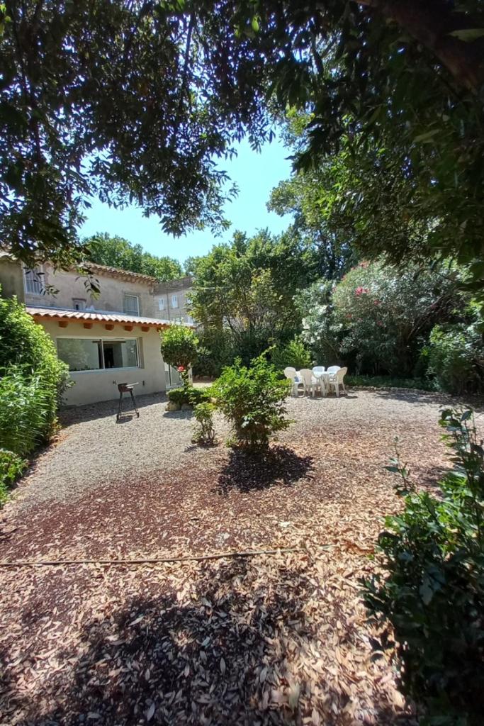 L Oustal maison vigneronne photo 1